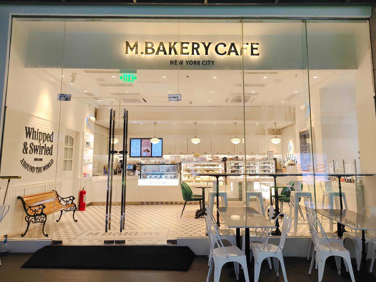 Philippines - M Bakery Cafe - Vertis North