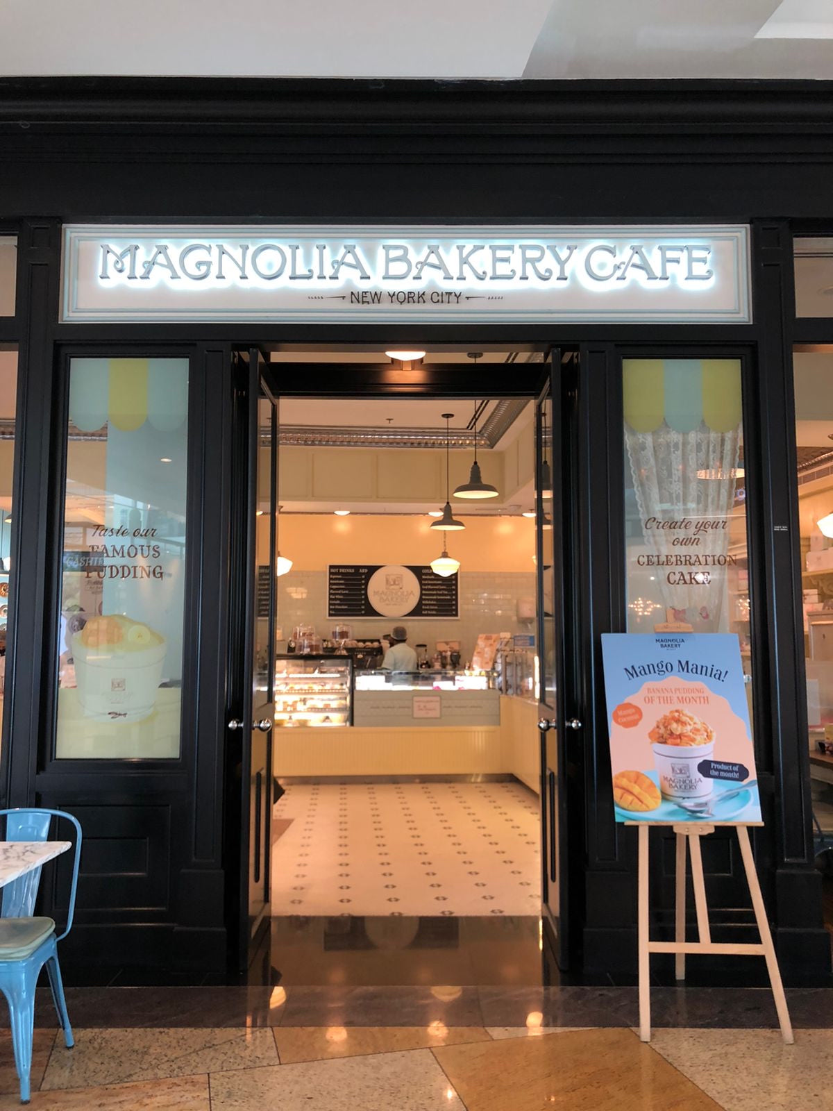 UAE - Magnolia Bakery Cafe