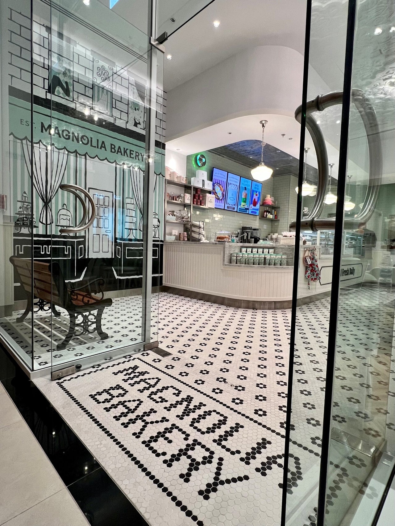 UAE - The Springs Souk | Magnolia Bakery